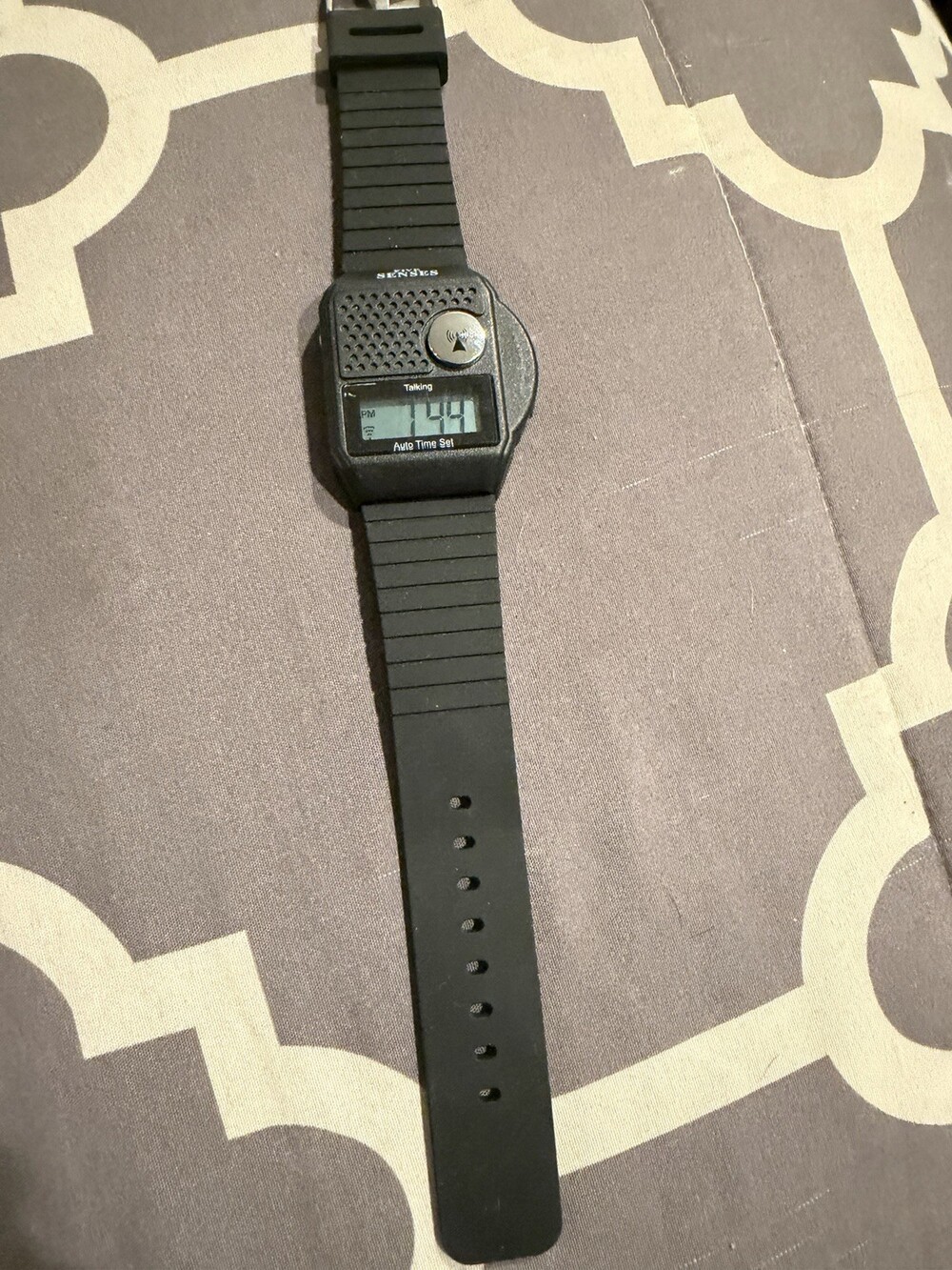 Five Senses Talking Quartz Digital Wristwatch Black Rubber Strap